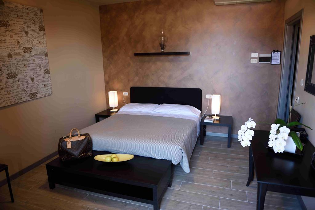 Hotel Residenza Alighieri باردولينو المظهر الخارجي الصورة