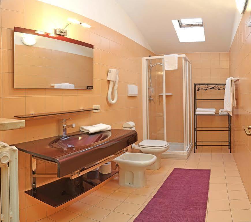 Hotel Residenza Alighieri باردولينو المظهر الخارجي الصورة